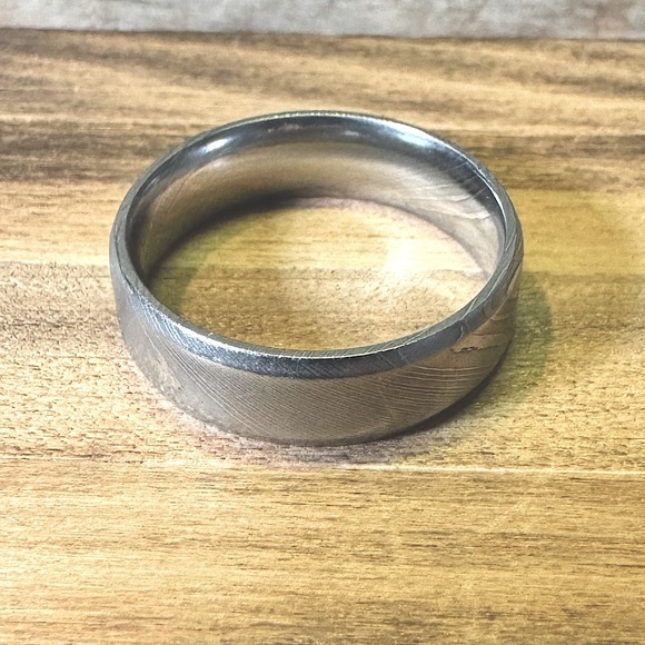 Men’s Damascus Steel band Ring wedding band.